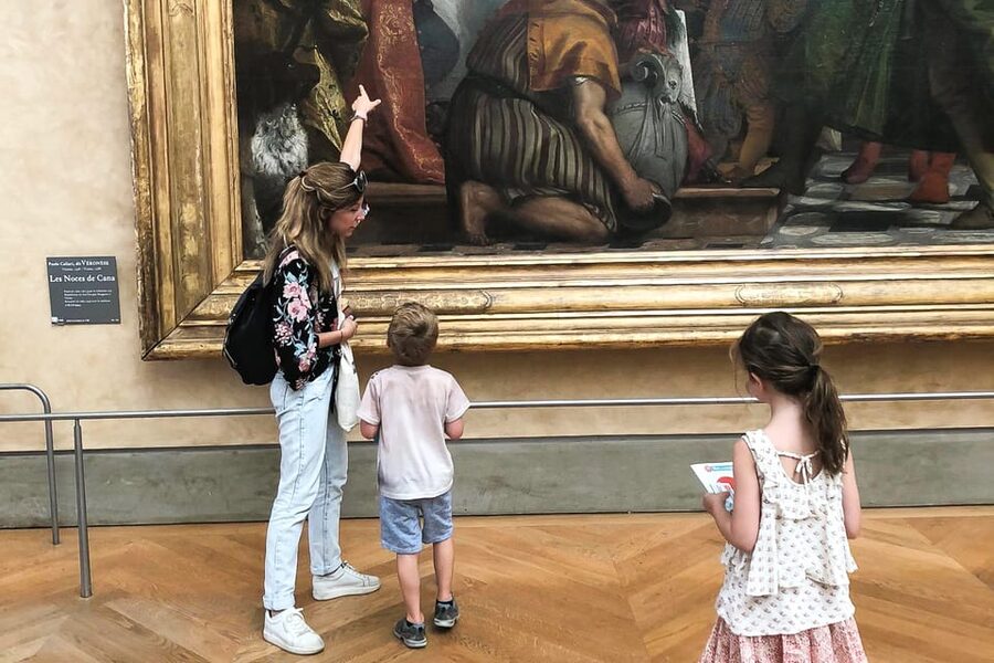 Louvre Guided Treasure Hunt for Families and Kids - Entering the Louvre: skip-the-line tickets for families with real limits