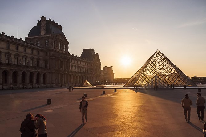 Louvre Museum - Highlights Tour with Mona Lisa - Louvre Highlights That Actually Help You Navigate