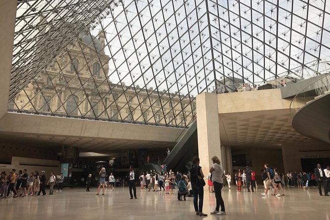 Louvre Museum Masterpieces Guided Tour - Mona Lisa: what you can actually expect in a crowded room
