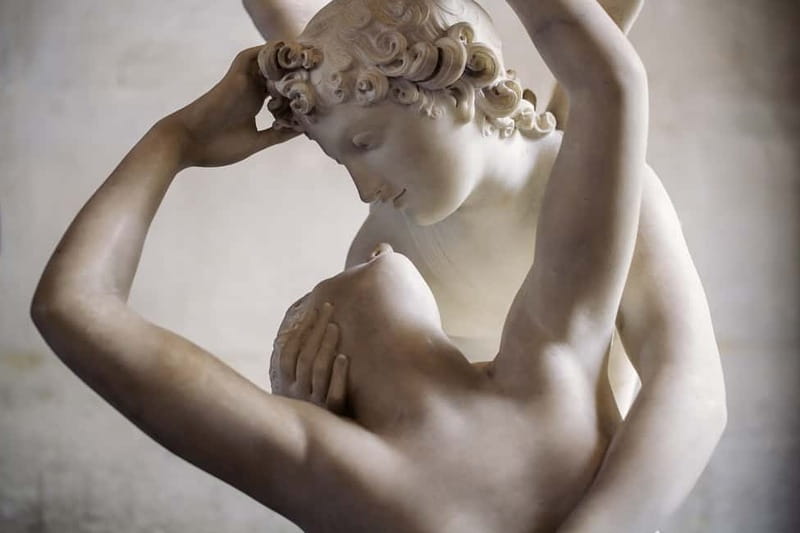 Louvre Museum: Mona Lisa Without the Crowds Last Entry Tour - Key things to know