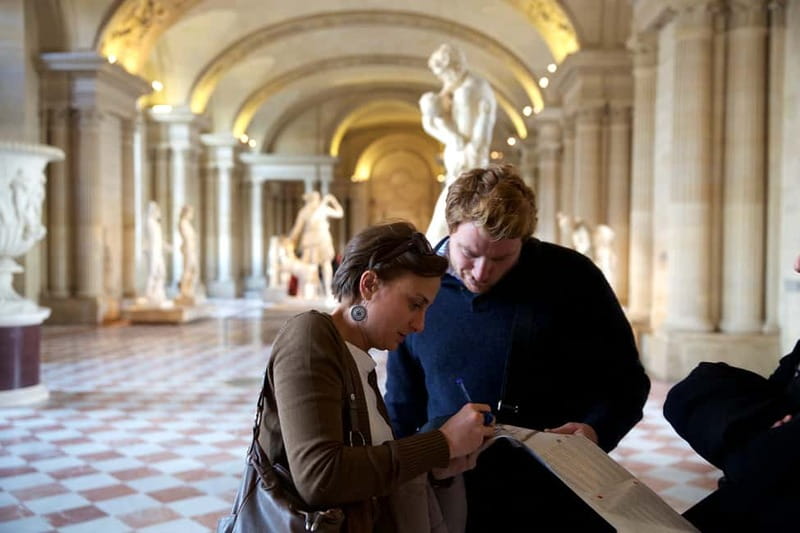 Louvre Museum: Mona Lisa Without the Crowds Last Entry Tour - Sculpture Stops That Make the Louvre Feel Less Overwhelming