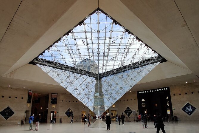 Louvre Museum Private Guided Tour - The Highlights Route: Mona Lisa, Venus de Milo, and Napoleon Scenes