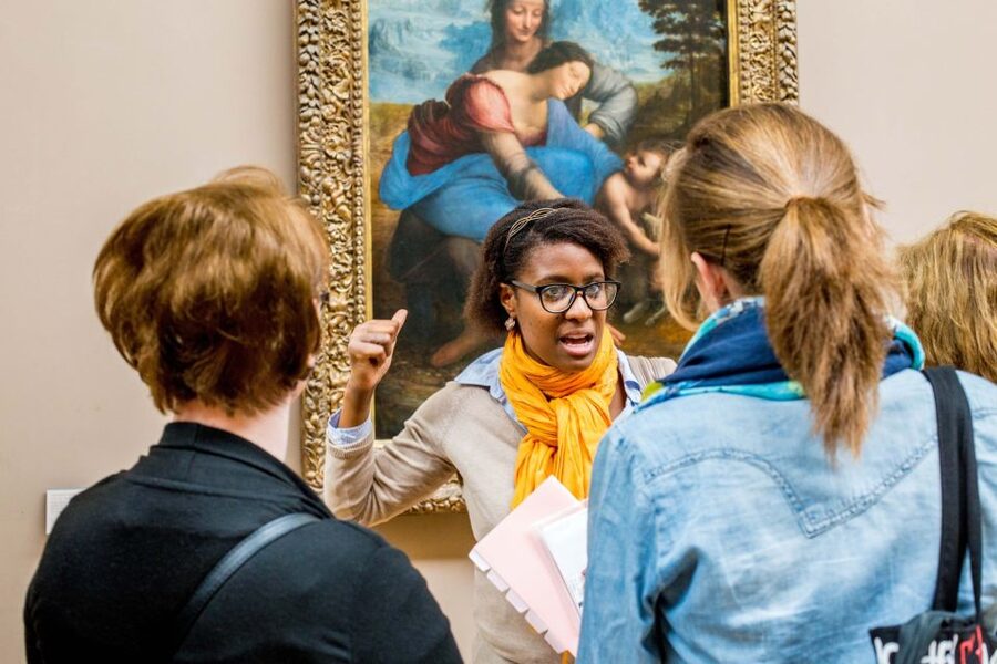 Louvre Museum: Skip-the-Line Guided Tour - Should you book this skip-the-line Louvre tour?