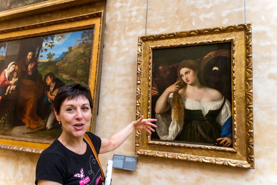 Louvre Museum: Skip-the-Line Small Group Guided Tour - Practical tips: how to have an easier Louvre day