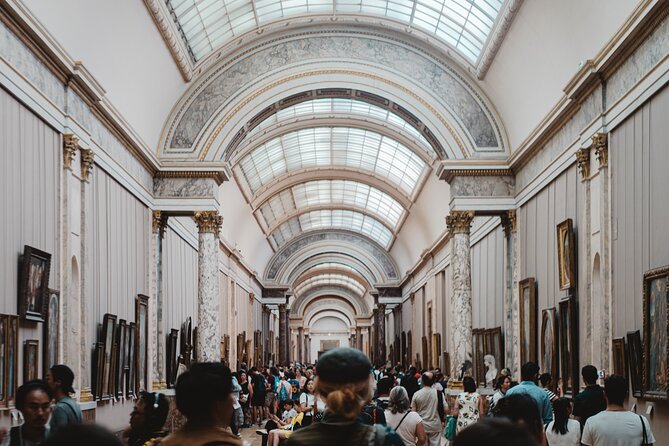 Louvre Museum Ticket & Optional Seine River Cruise - Group size and what it means when there is no guide