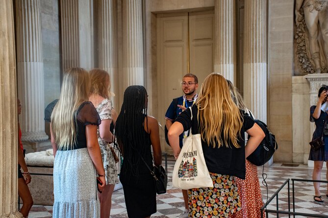 Louvre Private Tour – The Essentials and More with Expert Guide - Included Entrance Tickets, Mobile Access, and Getting Started Smoothly