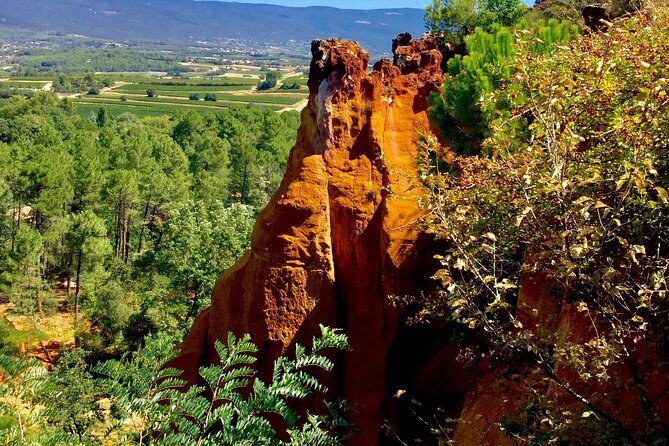 Luberon, Roussillon & Gordes Half-Day Tour from Avignon - Roussillon’s ochre streets and pigment-colored village