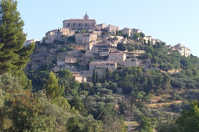Luberon, Roussillon & Gordes Half-Day Tour from Avignon - Fontaine de Vaucluse, Provence’s spring that changes with the season