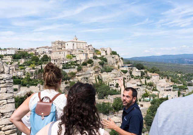 Luberon Villages Half-Day Tour from Aix-en-Provence - Combe of Lourmarin Scenic Drive and the Bonnieux Photo Stop