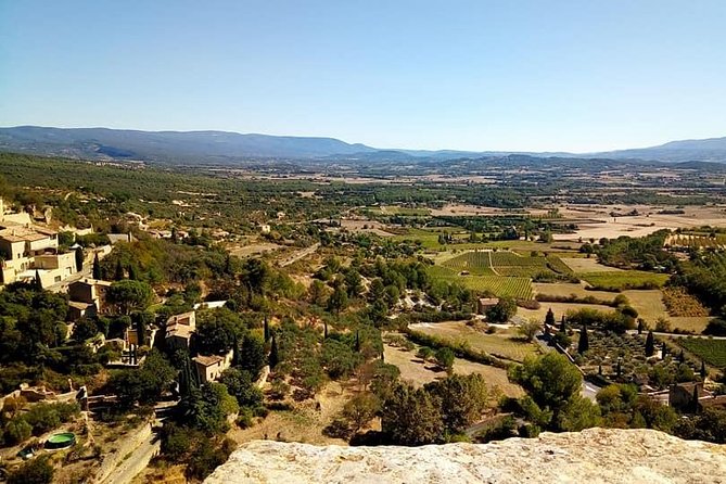 Luberon Villages Half-Day Tour from Aix-en-Provence - Stop 3: Roussillon Ochre Quarries and Rosy-Cliff Color