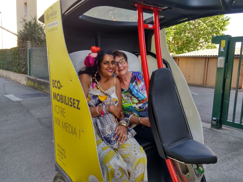Lyon: 1 or 2-Hour Pedicab Tour - Presquîle on the 2-Hour Option: The City Center in One Glide
