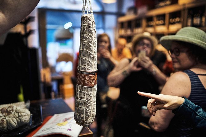Lyon Old Town Food Tour with Local Specialties Tasting & Lunch - Stops that mix food with Lyon history (without turning it into a lecture)