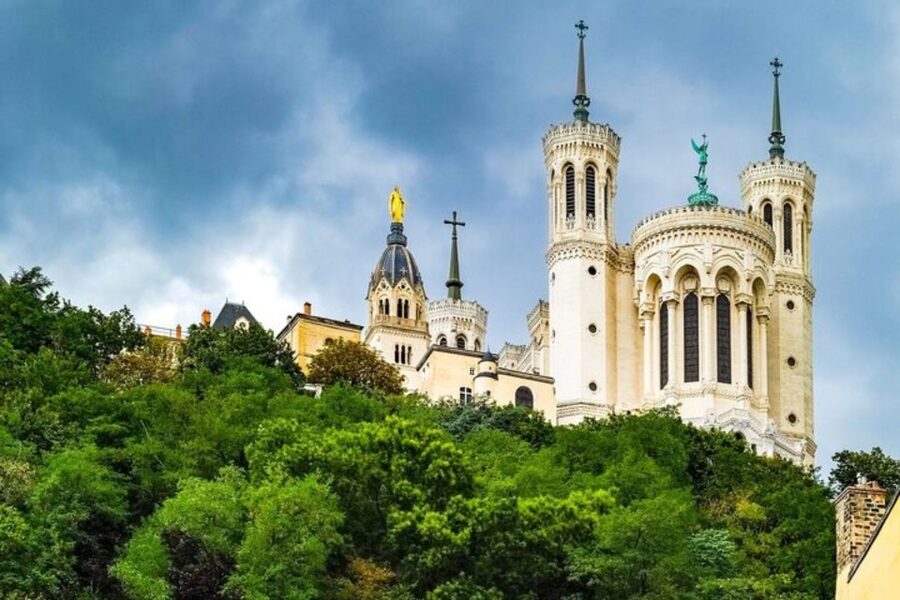 Lyon: Private custom tour with a local guide - Who this Lyon private walk is perfect for