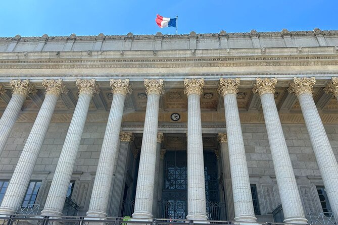 Lyon Walking Tour: Explore Top Sights & Hidden Gems - Getting Your Bearings in Lyon, One Two-Hour Walk