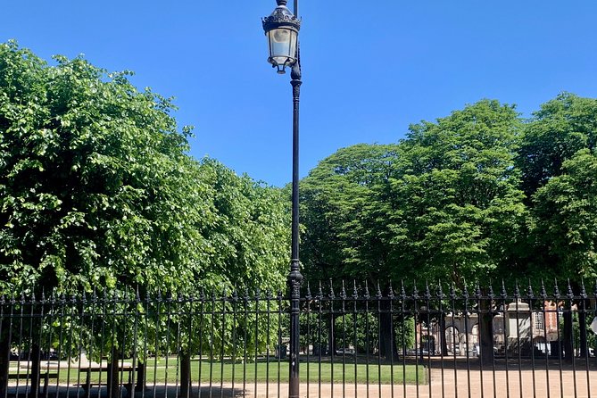 Marais Tour With a Local - Price and Value: $160.30 for a Local-Led, Tiny Tour