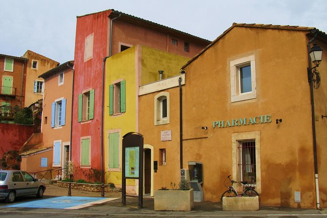 Market & Perched Villages of the Luberon Day Trip from Marseille - Roussillon: Red Ochre Village Walk Plus Thursday Market Time