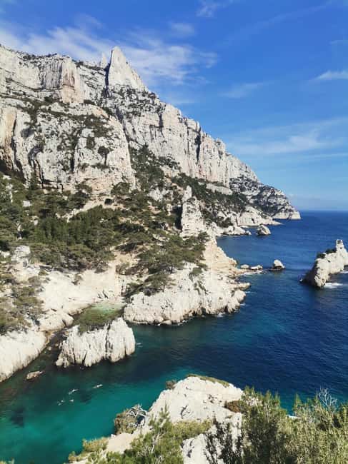 Marseille: Calanques National Park Guided Hike with Picnic - Picnic and Snacks: Local-Style Fuel for a Long Coast Hike