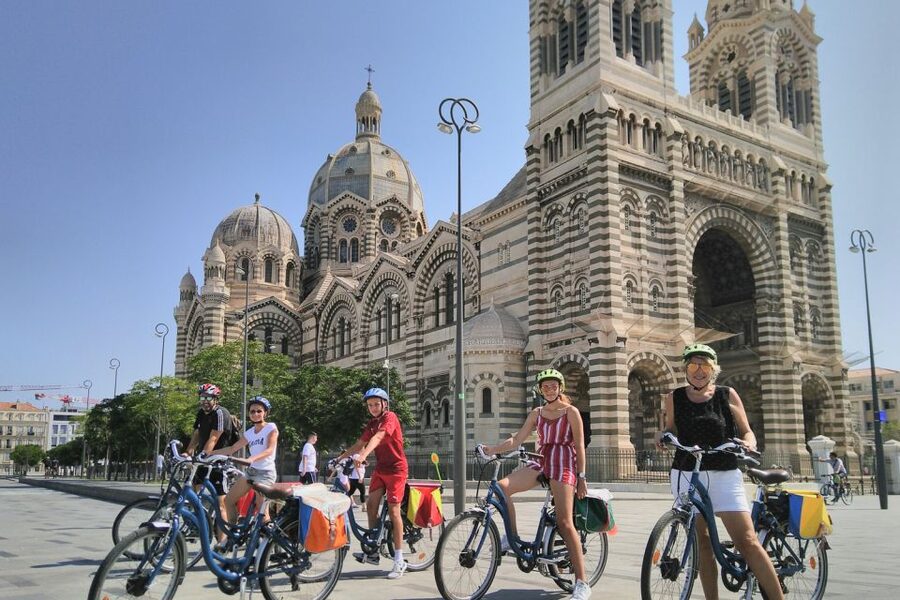 Marseille: City Highlights Guided Half-Day E-Bike Tour - Pharo views, Malmousque’s little port, and the Vallon des Auffes feel