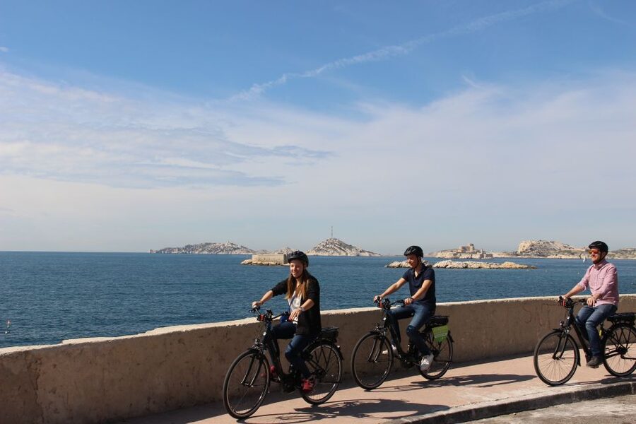 Marseille: E-bike Virtual Guided Tour - Prado Beach and Catalans beach: choose your swim level