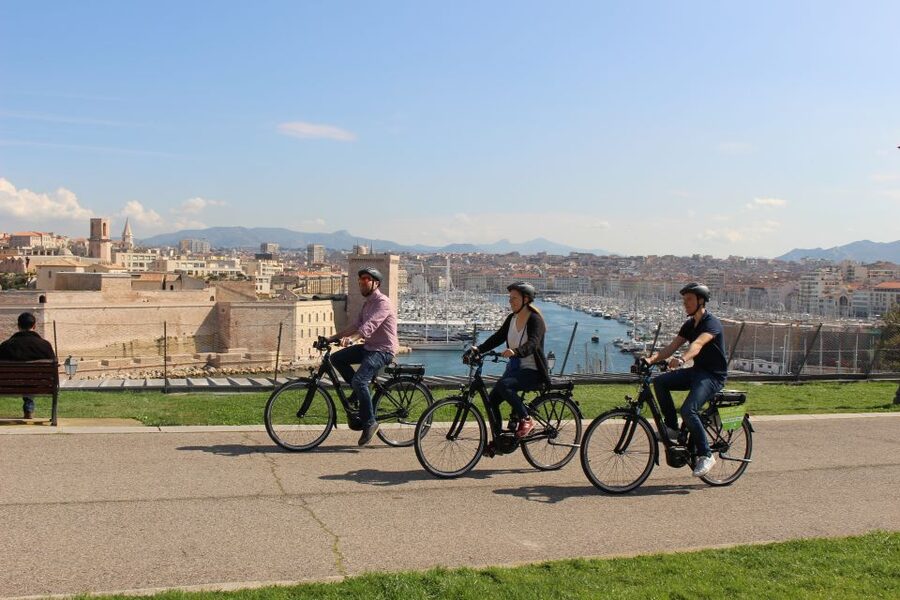 Marseille: E-bike Virtual Guided Tour - Notre Dame de la Garde: the climb that pays back