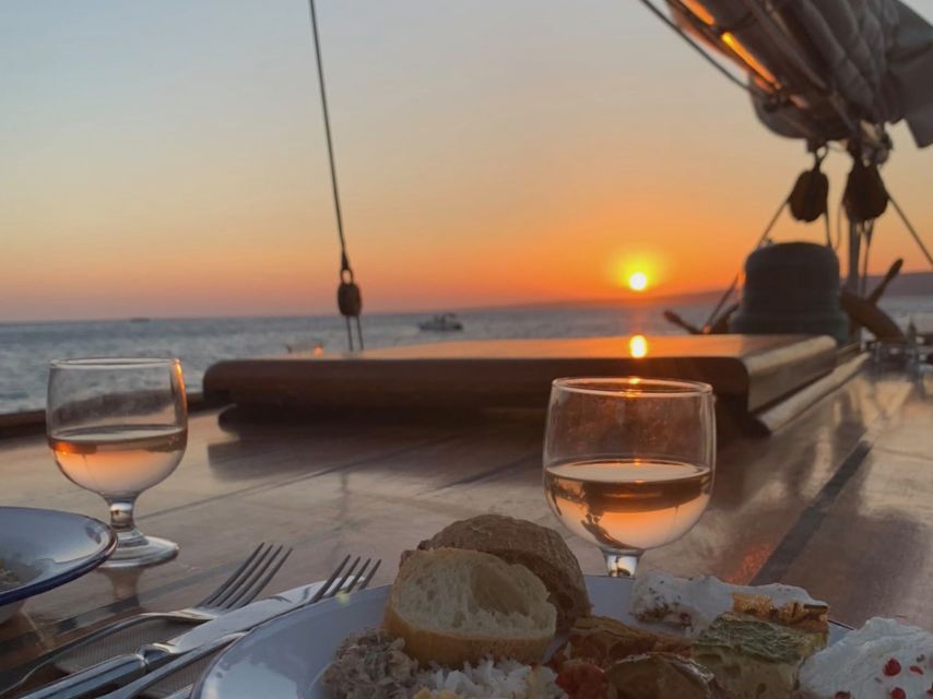 Marseille: Frioul Islands Sunset Cruise with Cocktail Dinner - Practical tips before you go (so the evening stays fun)
