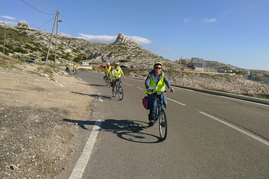 Marseille: Full-Day Guided E-Bike Coast & Calanques Tour - Quick take