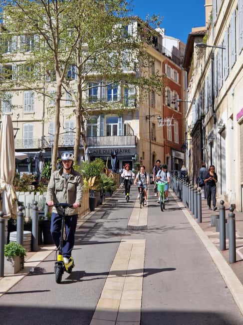 Marseille: Self-Guided Smartphone Tour by E-Scooter - Start at the Vieux Port, then build your own Marseille loop