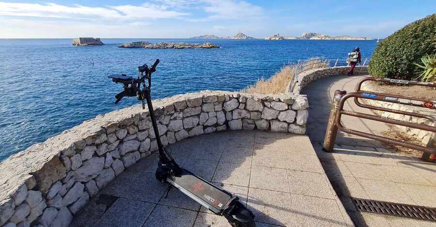 Marseille: Self-Guided Smartphone Tour by E-Scooter - Segment two: Panier district, where the streets tell the story