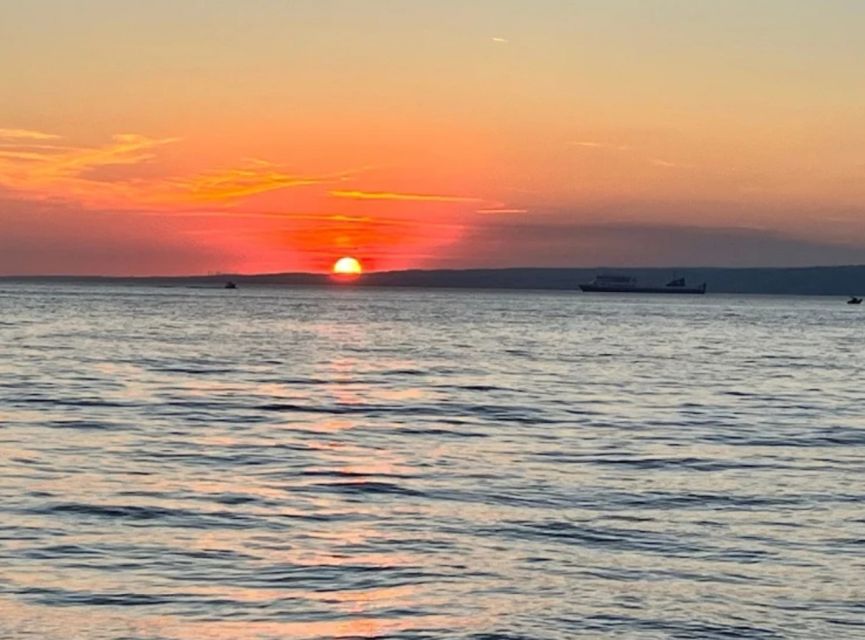 Marseille: Sunset Frioul Archipelago Boat Cruise - The comfort details that make the boat cruise feel easy