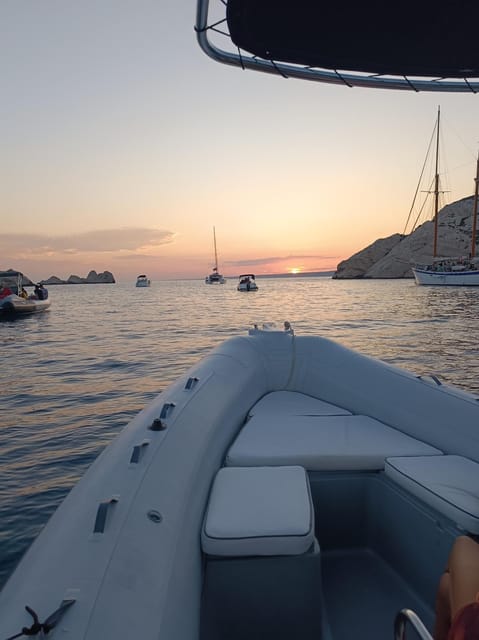 Marseille: Sunset Frioul Archipelago Boat Cruise - From the Mucem area to the Old Port, you start with real Marseille energy