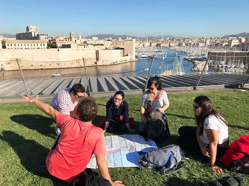 Marseille: Urban Hiking Tour with a Local Guide - Anses of Malmousque and Fausse Monnaie: small coves, big atmosphere