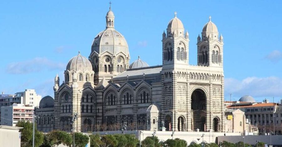 Marseilles: Private Custom Tour with a Local Guide - Marseille feels easier with a local plan