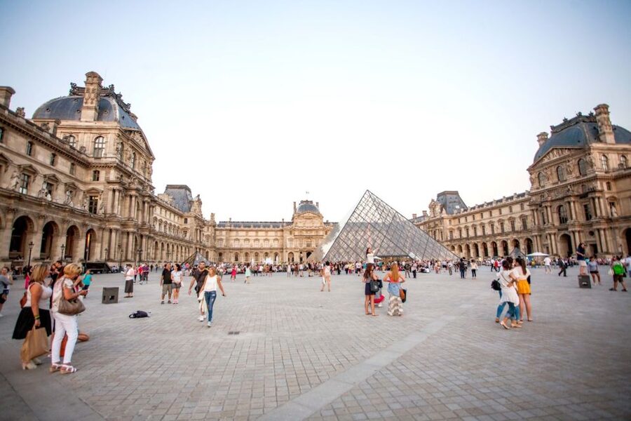 Mona Lisa & Louvre Masterpieces Tour with Reserved Access - Greek and Roman antiquities, plus the Great Sphinx of Tanis