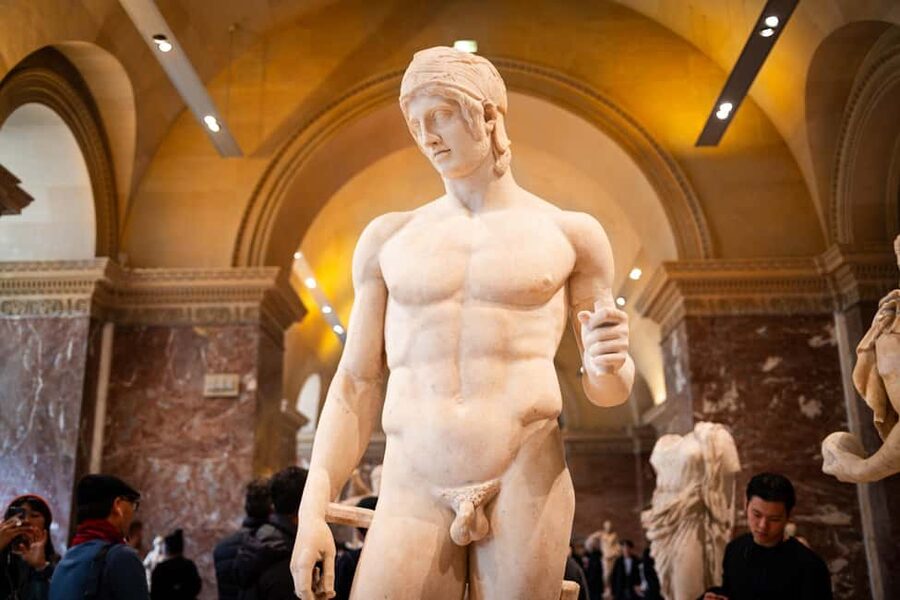 Mona Lisa & Treasures: 6-people Max Louvre Experience - Should You Book Mona Lisa & Treasures?
