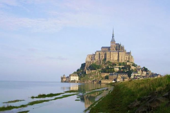 Mont Saint-Michel Day Trip from Bayeux (Shared tour) - The minivan ride: comfort, views, and a guide who keeps the day moving