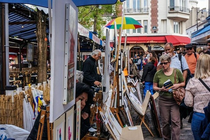 Montmartre and the Sacré-Coeur with the best guides in Paris - Value for $30.04: When a Guided Walk Beats DIY