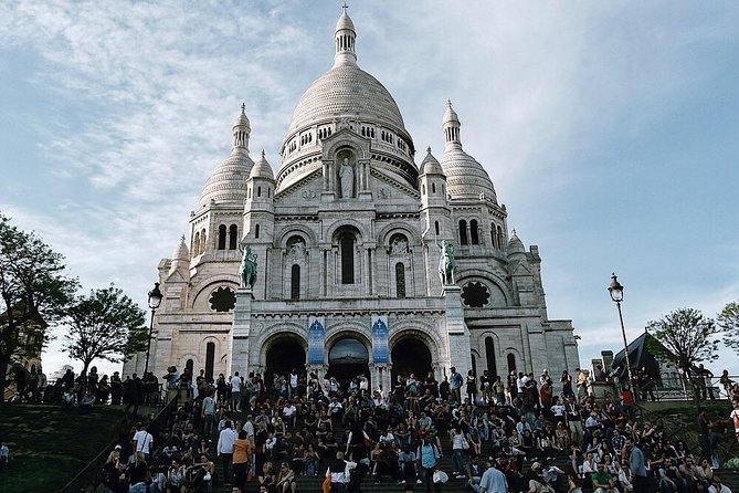 Montmartre District and Sacre Coeur - Exclusive Guided Walking Tour - Sacré-Cœur: The White Basilica and the View That Makes It Click