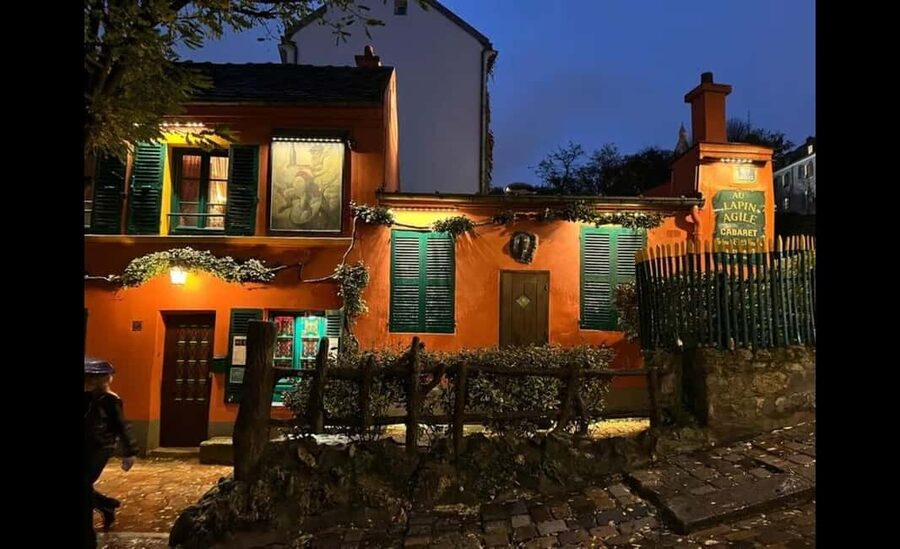 Montmartre for Art Lovers - Walking tour with Expert Guide - Meeting Up at Av. Rachel and Getting Oriented Fast