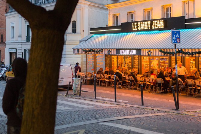 Montmartre French Bistrot Style Food & Wine Tasting Tour - Pace, comfort, and the “moderate fitness” reality