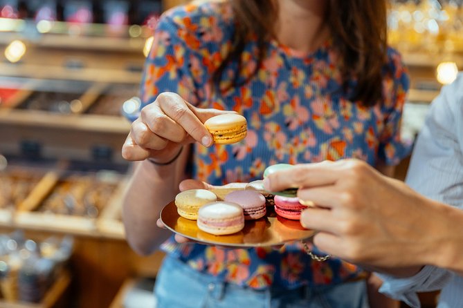Montmartre Private Food Walking Tour With Locals: The 10 Tastings - A private Montmartre food walk, with local-host energy