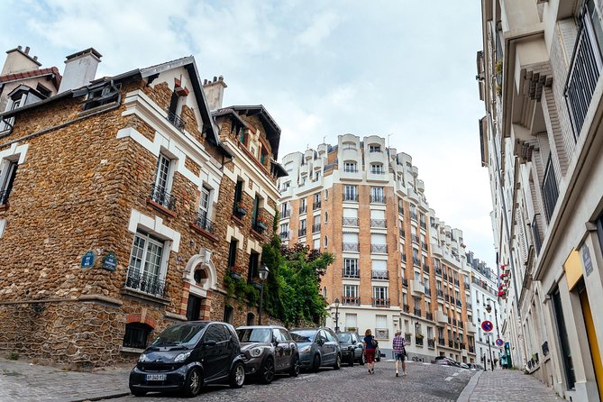 Montmartre Private Food Walking Tour With Locals: The 10 Tastings - Price and value: how $223.82 per person can make sense