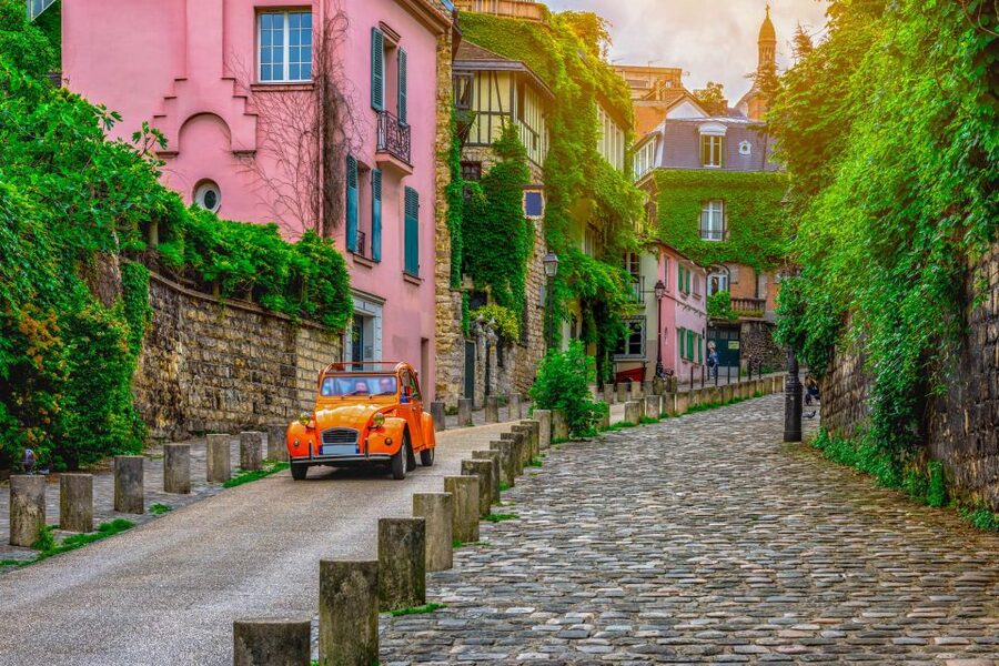 Montmartre & Sacré Coeur: 2.5-Hour Walking Tour - When Sacré-Cœur timing or rules change