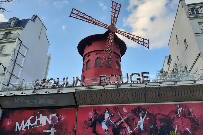Montmartre/Sacre-Coeur/Paris- Artistic & Bohemian Epicenter - Sacré-Cœur: the big views, the classic architecture, and the hill reality