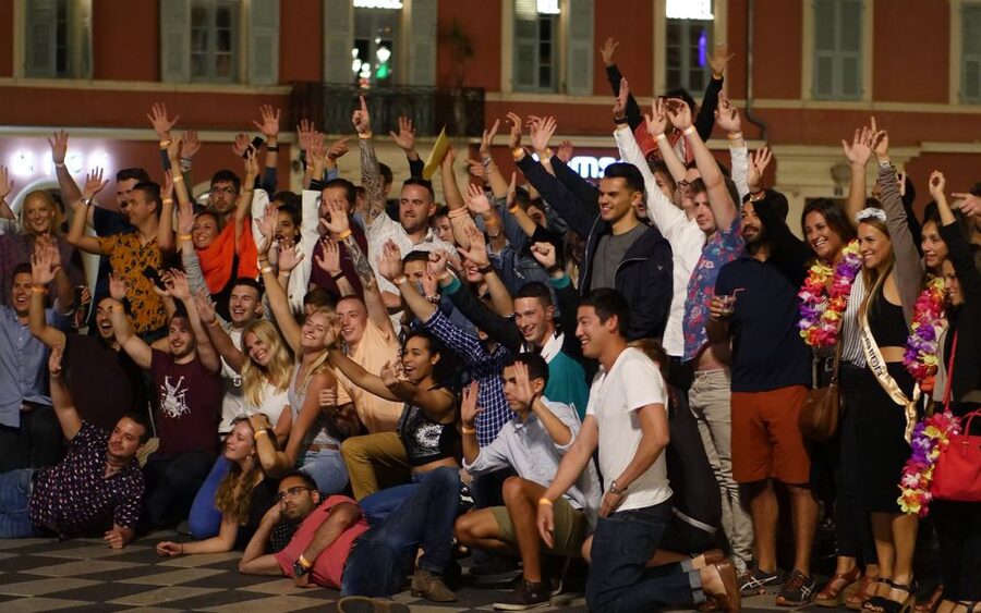 Nice: 4 Bar, 1 Club Riviera Bar Crawl Party with Free Shots - How the Old Town Bar Stops Work (Four Venues Plus VIP)
