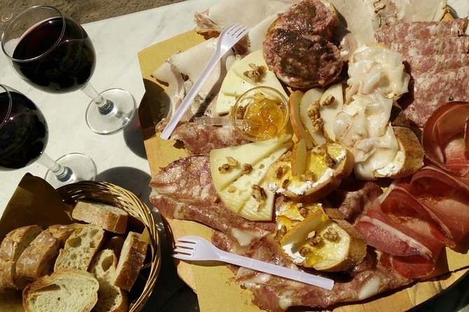 Nice Food Tour – A Full Meal on French Riviera by Do Eat Better - Old church area street food, socca and pissaladière as the centerpiece