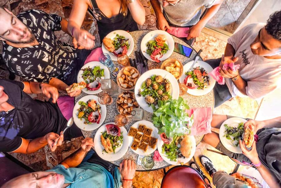 Nice: Provencal Food Walking Tour with Tastings - The guide matters: What you’ll learn from Leo, Sarah, Héloïse