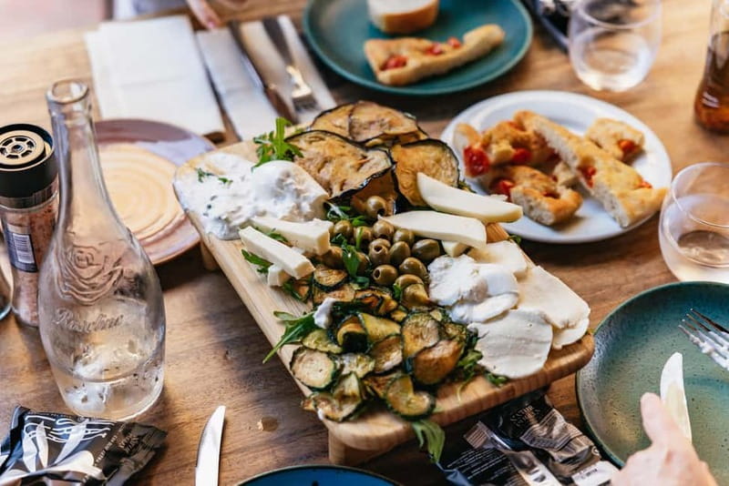 Nice: Provencal Food Walking Tour with Tastings - Walking Old Nice While You Eat: How the tasting flow works