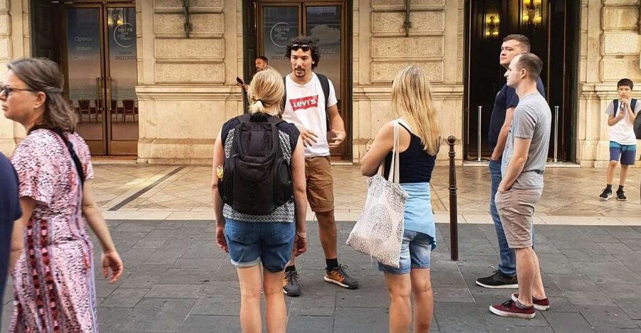 Nice: Sightseeing Walking Tour with certified tour guide - Neuf Lignes Obliques and the Nice Opera House: seeing the city’s architecture language