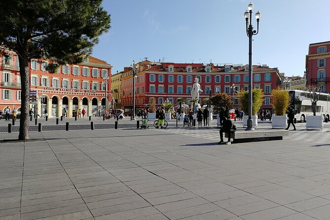 Nice Small-Group Old Town & Castle Hill Cultural Walking Tour with a Local Guide - The route starts at Castel Plage, ends in the heart of town