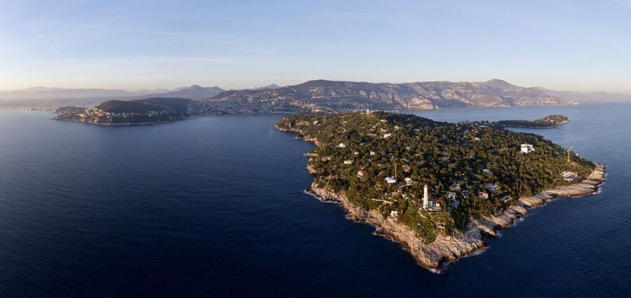 Nice: Snorkeling Speedboat Tour in Villefranche Bay - Instructor vibe and guide names: how the best days feel